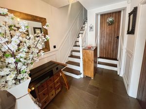 Entrance hall- click for photo gallery